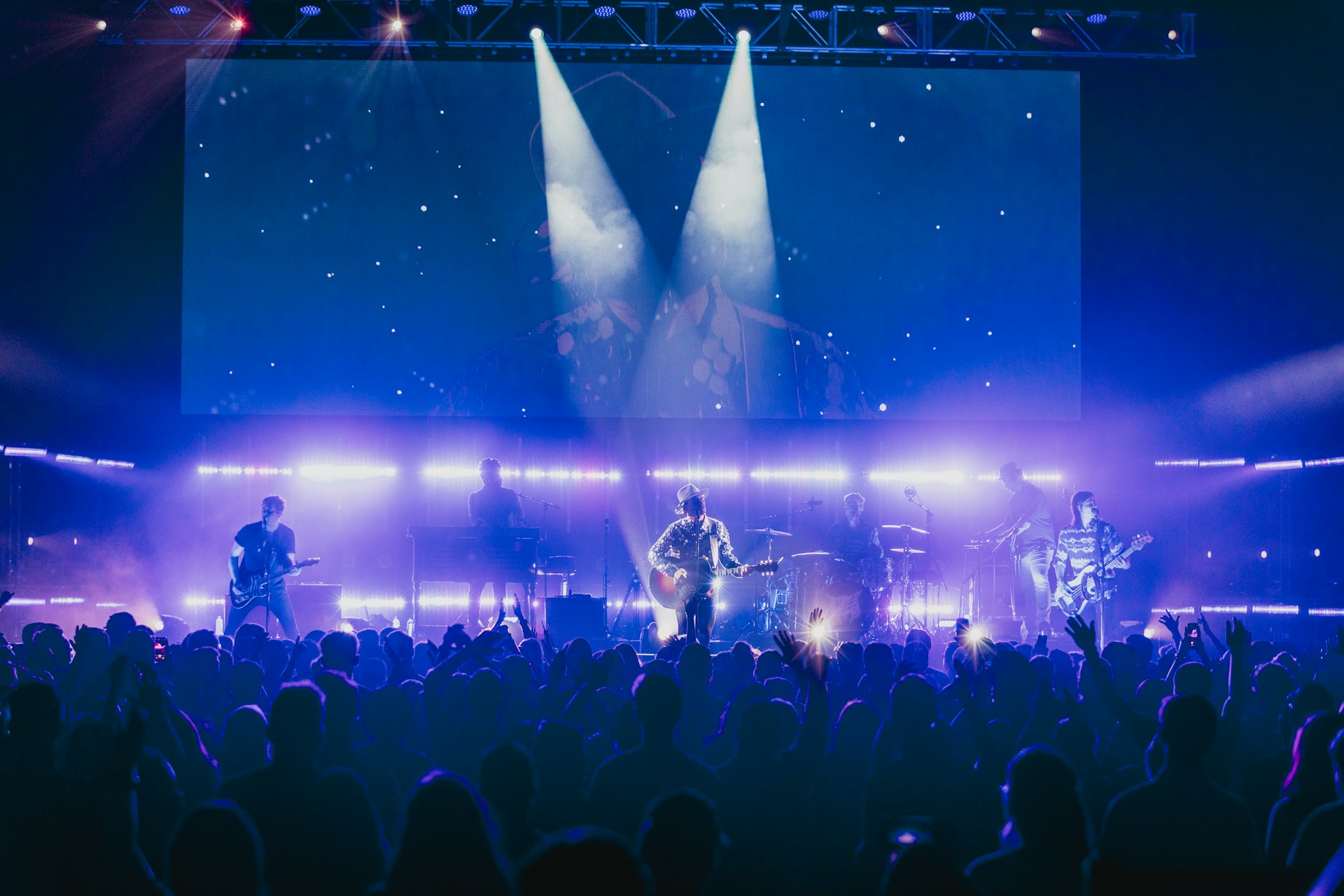 How International Artists Prepare for Live Shows